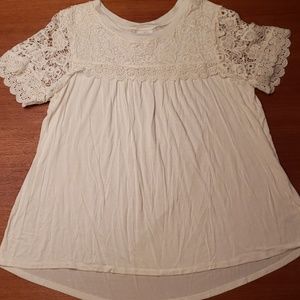 Knox Rose lace t-shirt EUC 💞